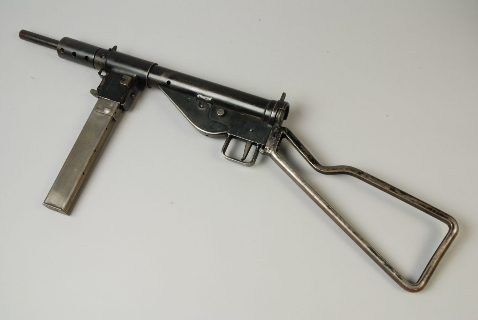 How the STEN Submachine Gun Helped the British Army During WWII | War ...