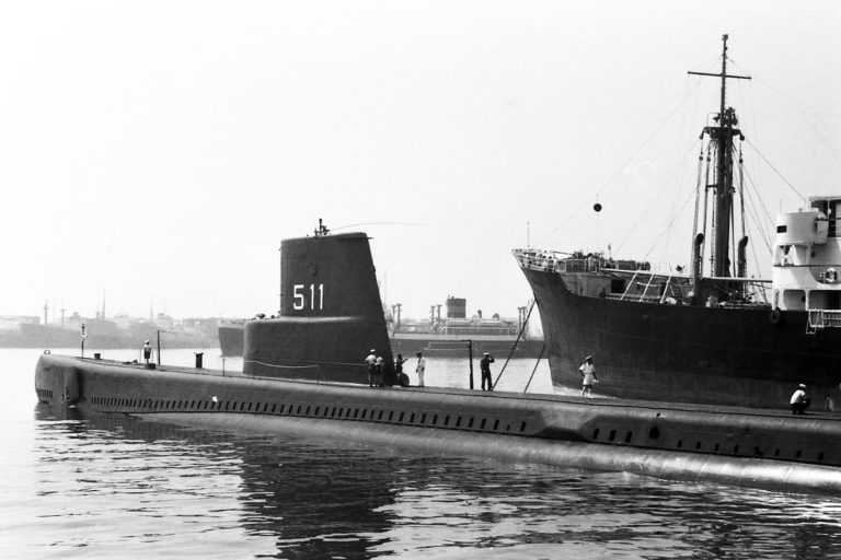 USS Barb (SS-220): The Gato-Class Submarine That 'Sunk' a Train In ...