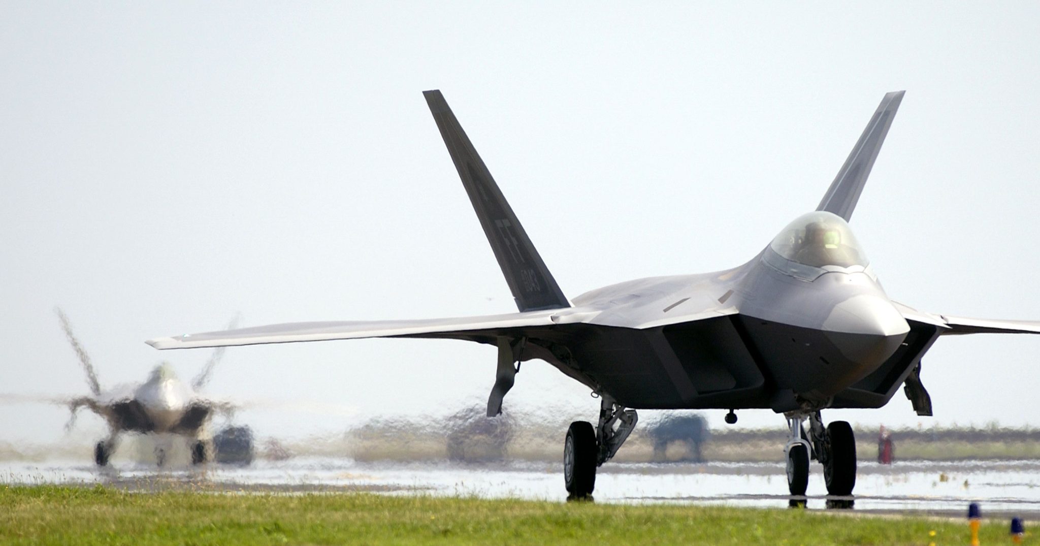 There Was Almost A Stealth Bomber Version Of The F-22 Raptor | War ...