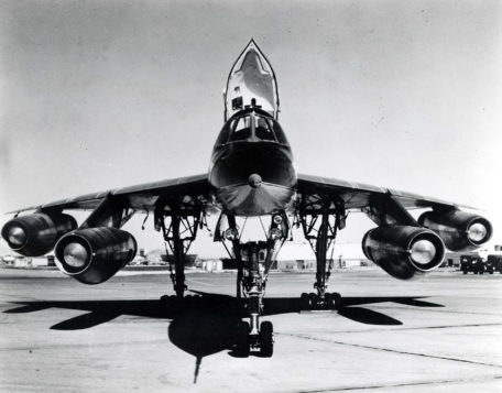 Convair B-58 Hustler: The First Operational Bomber To Reach Mach 2 ...