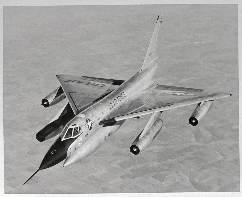 Convair B-58 Hustler: The First Operational Bomber To Reach Mach 2 ...