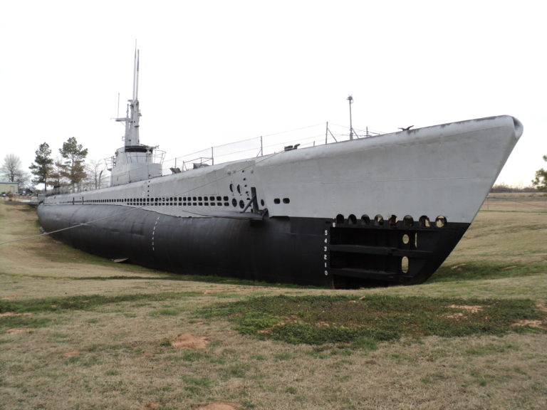 Veterans Saved the USS Batfish (SS-310) By Moving It to a Soybean Field ...