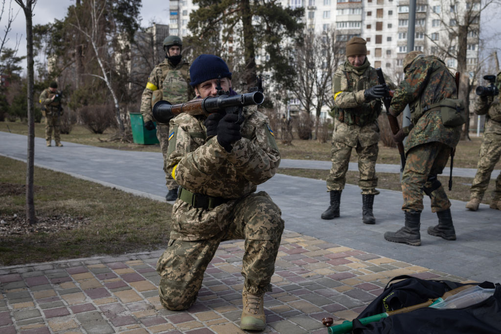 Ukrainian Military Using Virtual Simulators To Train Volunteer Fighters ...