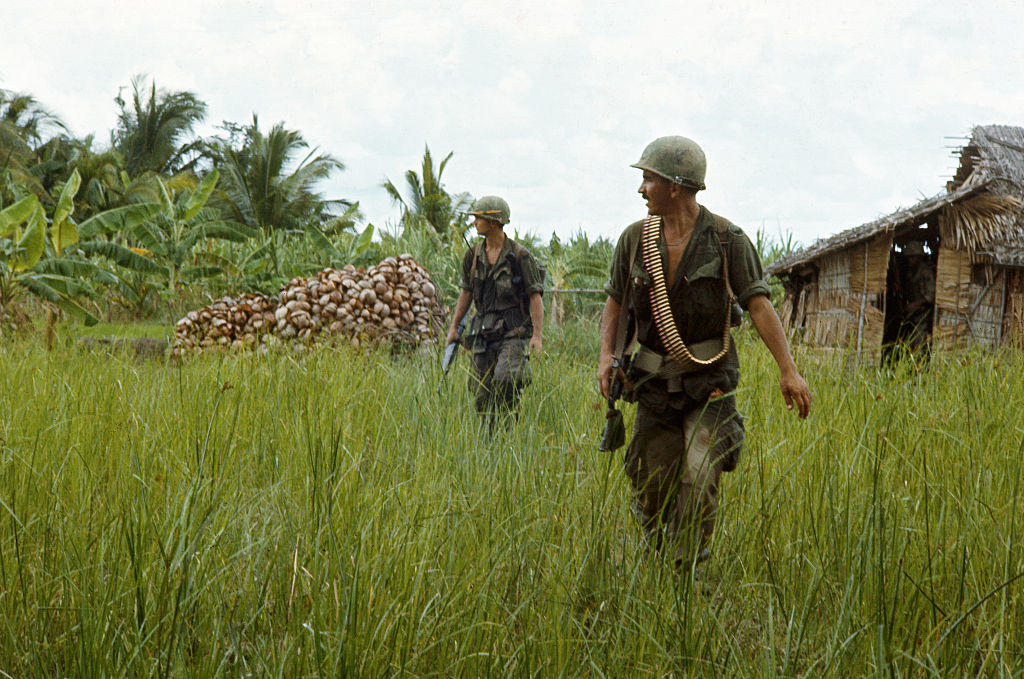 The Vietnam War Featured Four Exceptional American Snipers | War ...