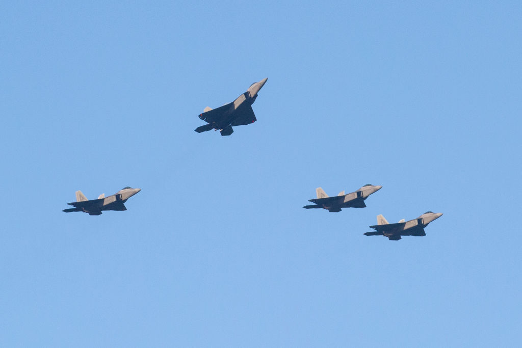 Missing Man Formation: A Salute to Fallen Airmen | War History Online