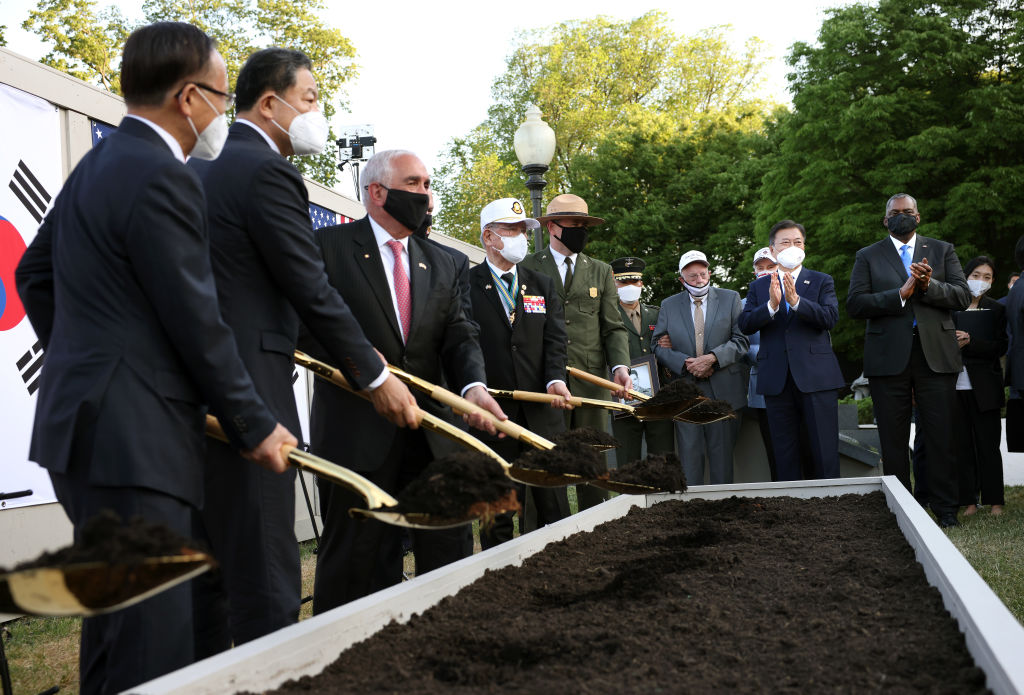 new-korean-war-memorial-features-hundreds-of-misspelled-names