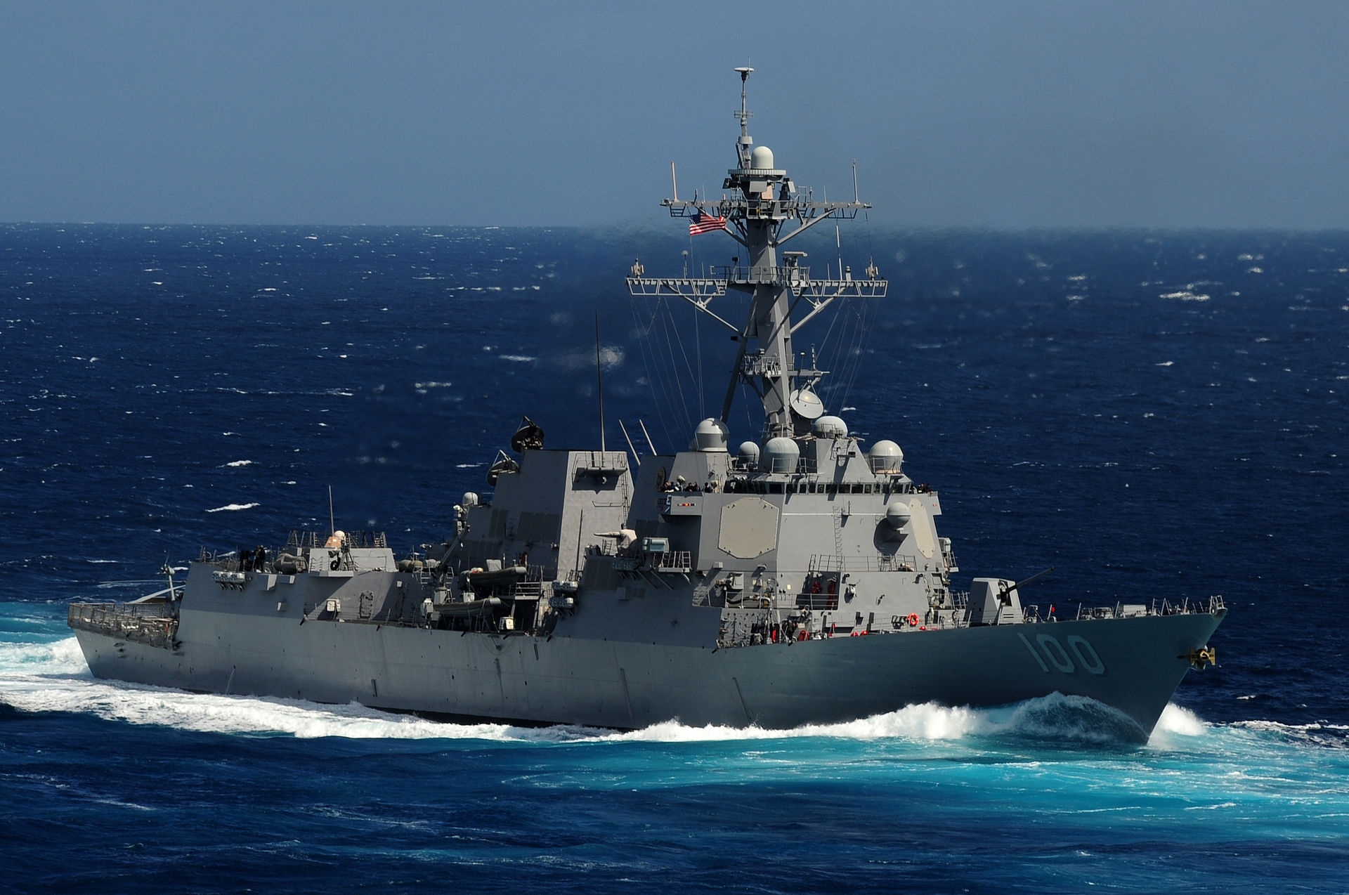 USS Kidd (DDG-100): The Only US Navy Warship That's Allowed to Fly the ...