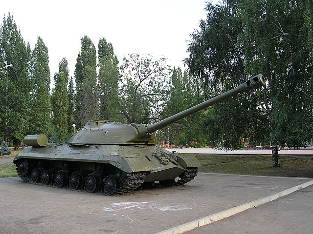 IS-3 on display outside