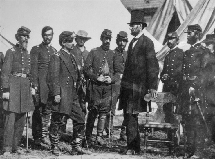 Abraham Lincoln surrounded by Union soldiers