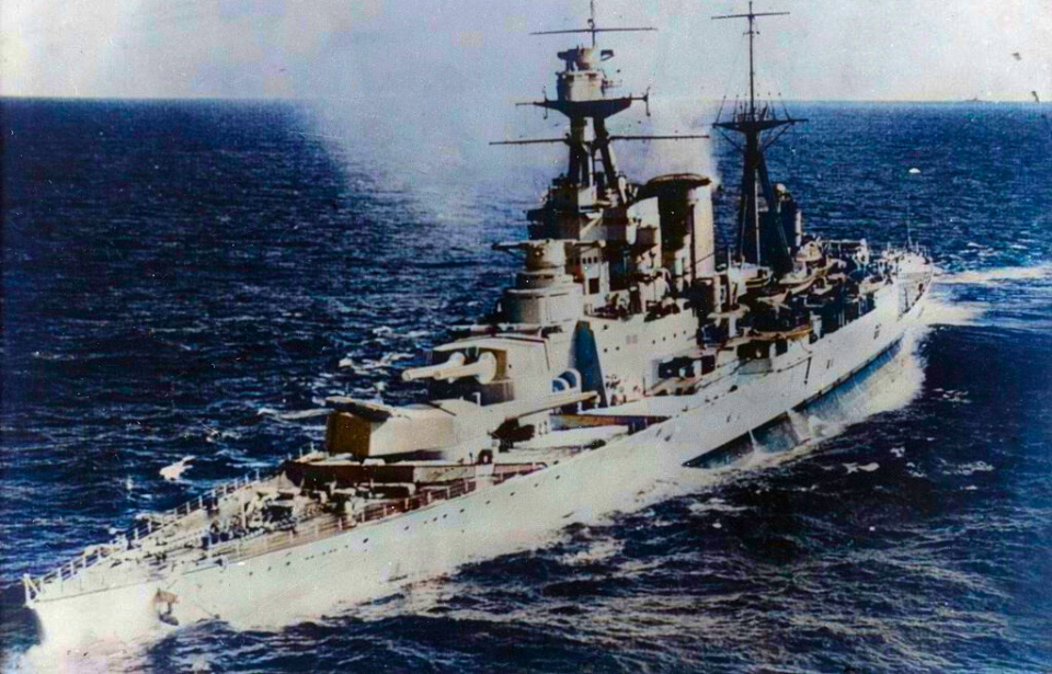 The tragic day the “Mighty Hood” was sunk by the German battleship Bismarck