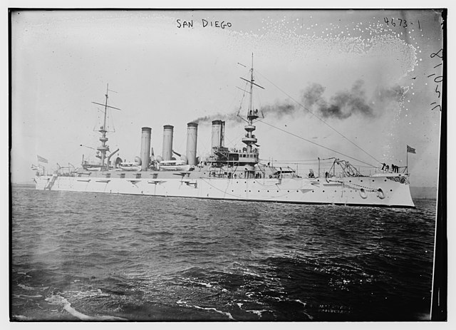 USS San Diego (ACR-6) at sea