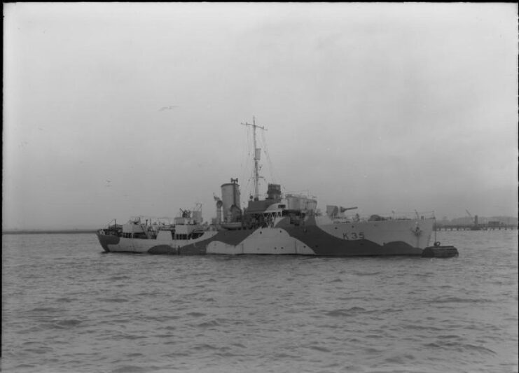 HMS Violet (K35) at sea