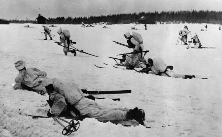 Finnish infantry on skis.