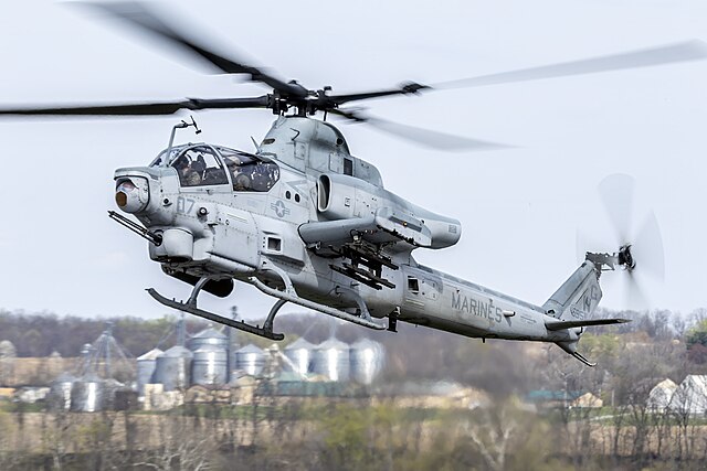 Bell AH-1Z Viper landing on the tarmac