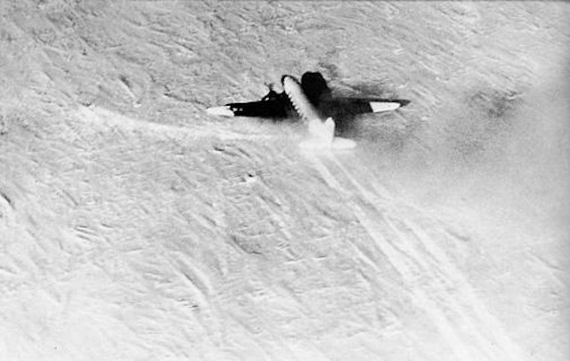 Douglas R4D-5L Dakota landing on Antarctica