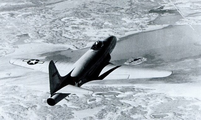 Lockheed XF-14 flying over the Muroc Maru