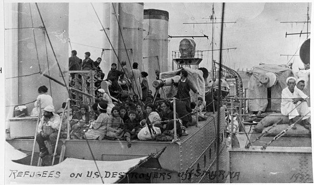 Refugees aboard the USS Edsall (DD-219)