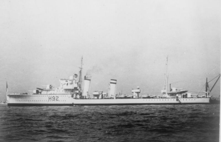 HMS Glowworm (H92) at sea