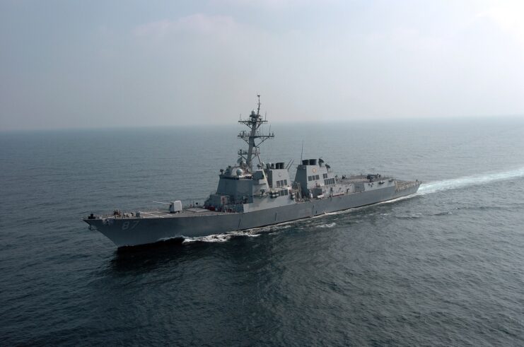 USS Mason (DDG-87) at sea