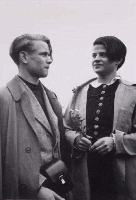 Werner and Sophie Scholl standing together